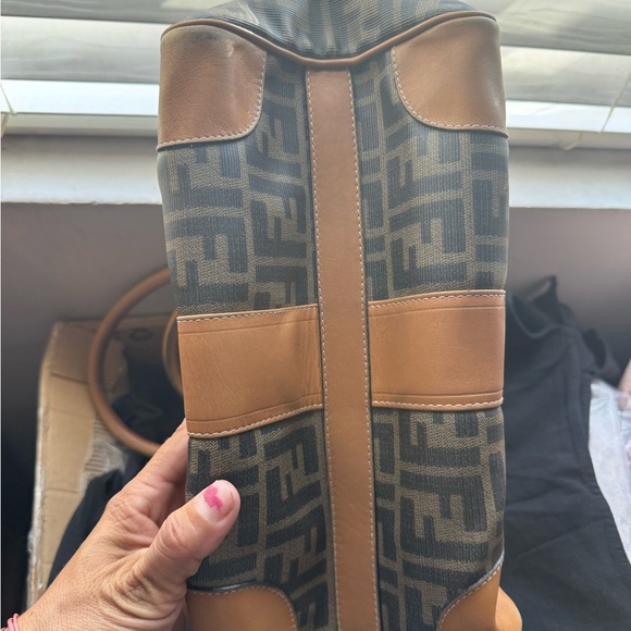 Fendi - Picture 6 of 9